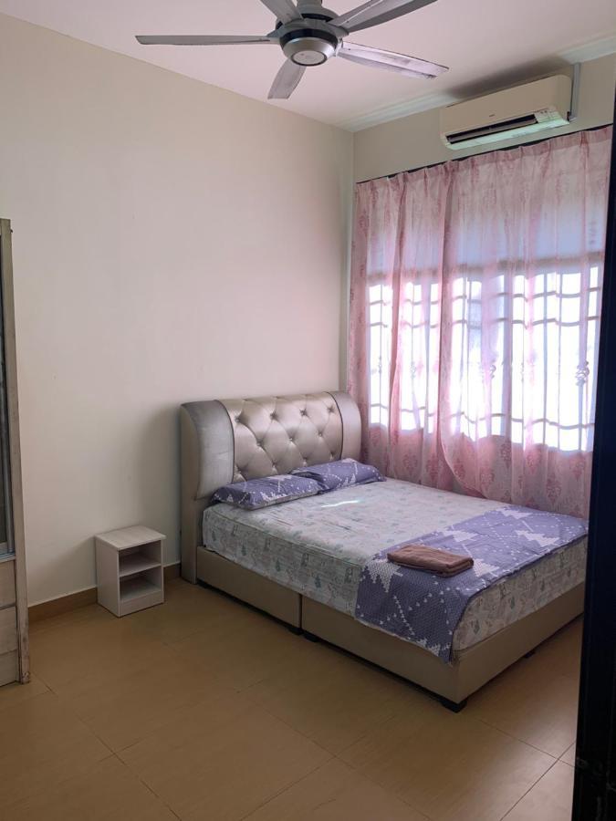 Villaparadise Homestay Batu Pahat Exterior foto