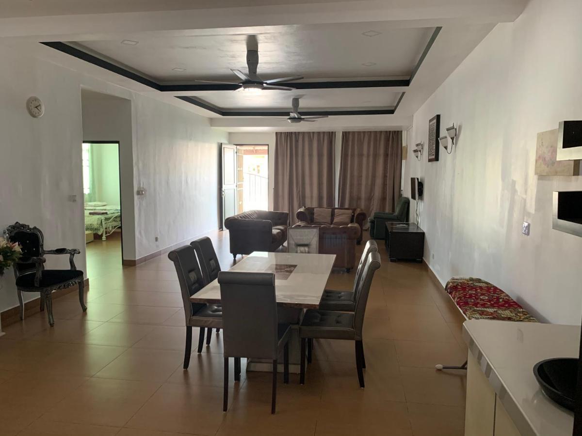 Villaparadise Homestay Batu Pahat Exterior foto